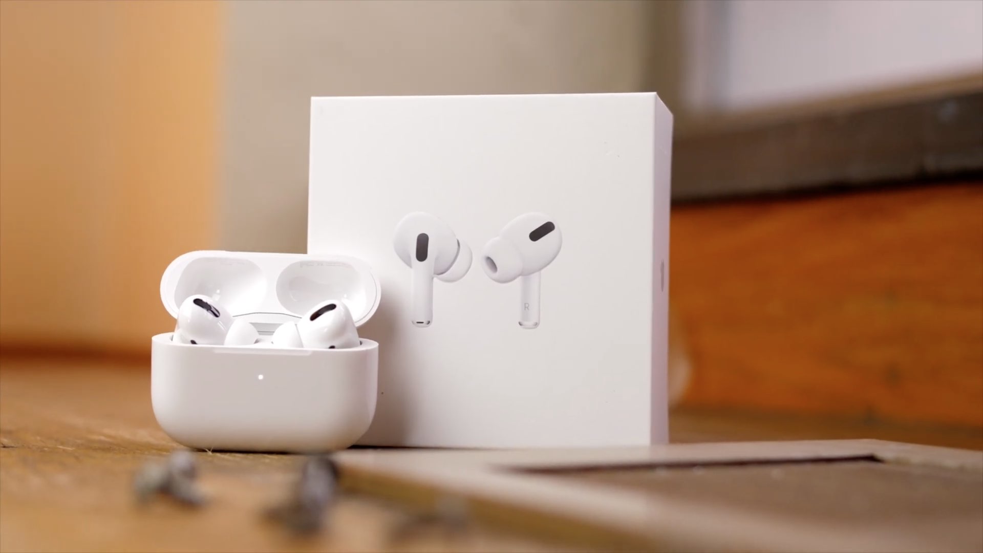 apple-releases-new-firmware-for-the-airpods-pro-and-second-generation